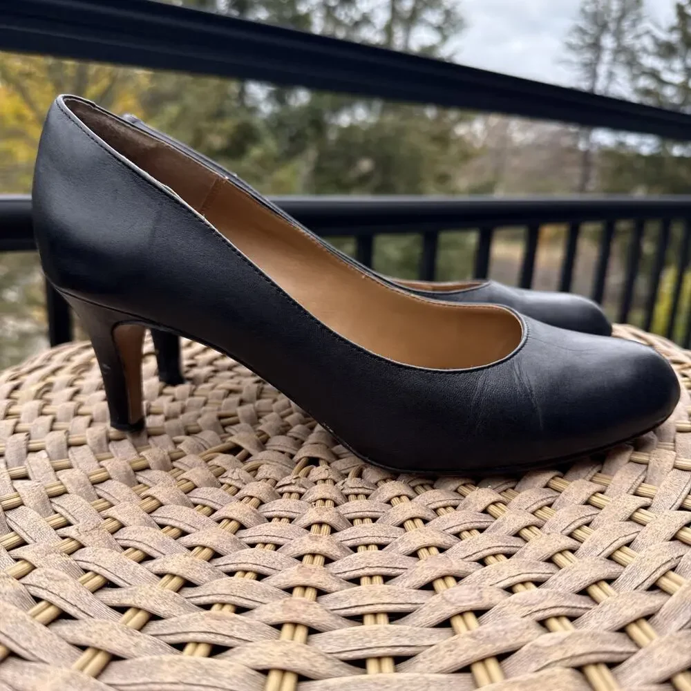 Collection by Clarks Women's 9.5 US 41 EU Pump Heels Black Soft Cushion